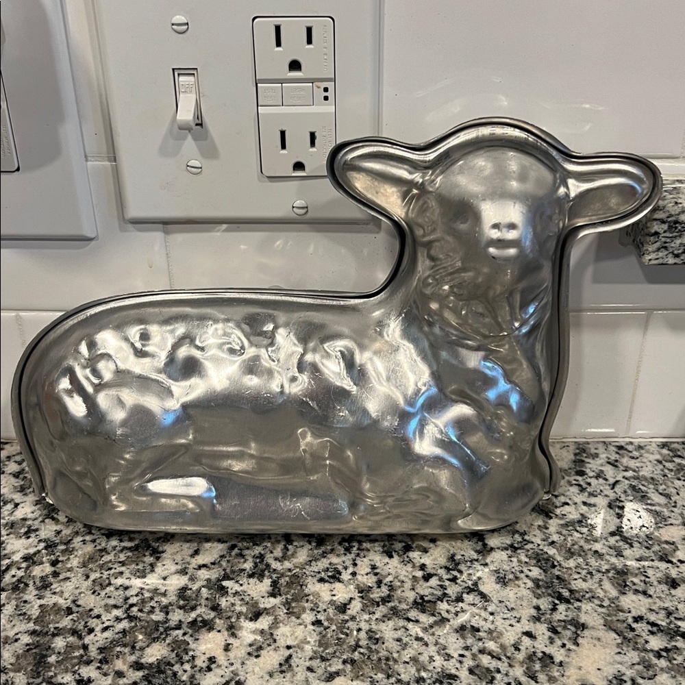 Silver Lamb Cake/Chocolate Mold